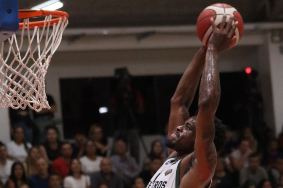 Cafeteros le ganó a Caribbean y alargó la final de la Liga de Baloncesto