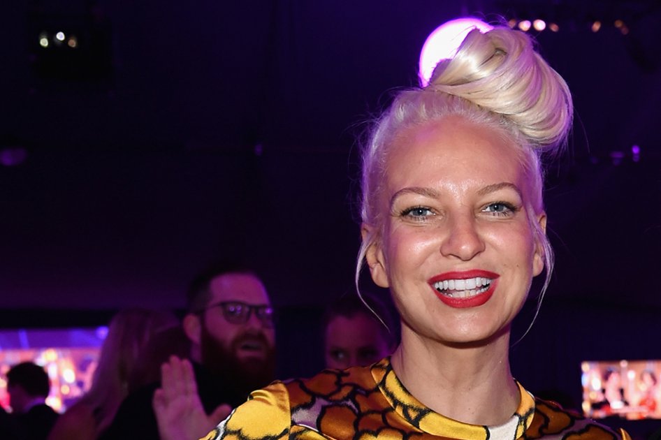 Sia estrena álbum con temas rechazados por Adele y Rihanna
