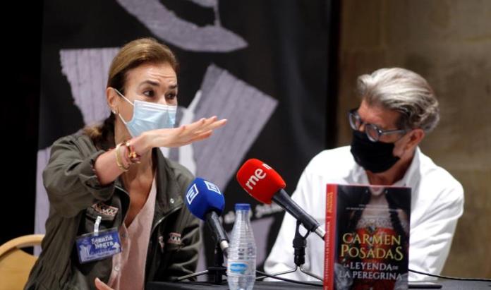 Carmen Posadas explora “la vanidad del poder” en su última novela