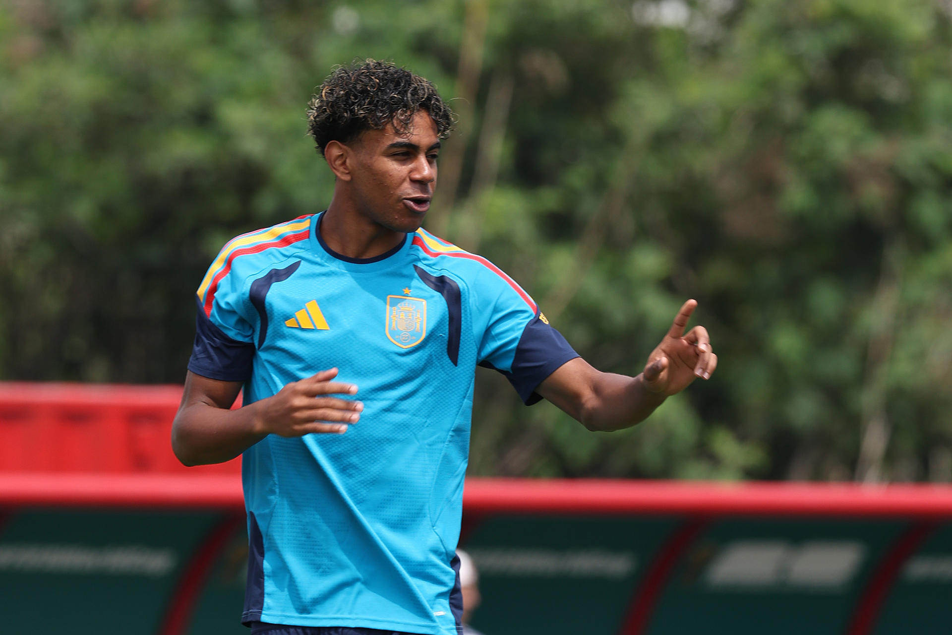 FOTODELDÍA - ZAPOPAN (MÉXICO), 25/06/2026.- El delantero de la selección española de fútbol Lamine Yamal, durante el entrenamiento que se celebra este jueves en el Sports Arena, en Zapopan, previo al último partido de la fase de grupos que disputarán ante Uruguay. EFE/Alex Cruz
