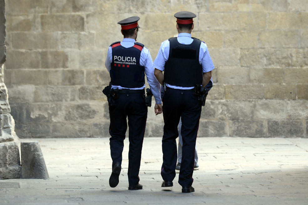Policía desactiva una granada que fue dejada en un centro de menores migrantes de Madrid