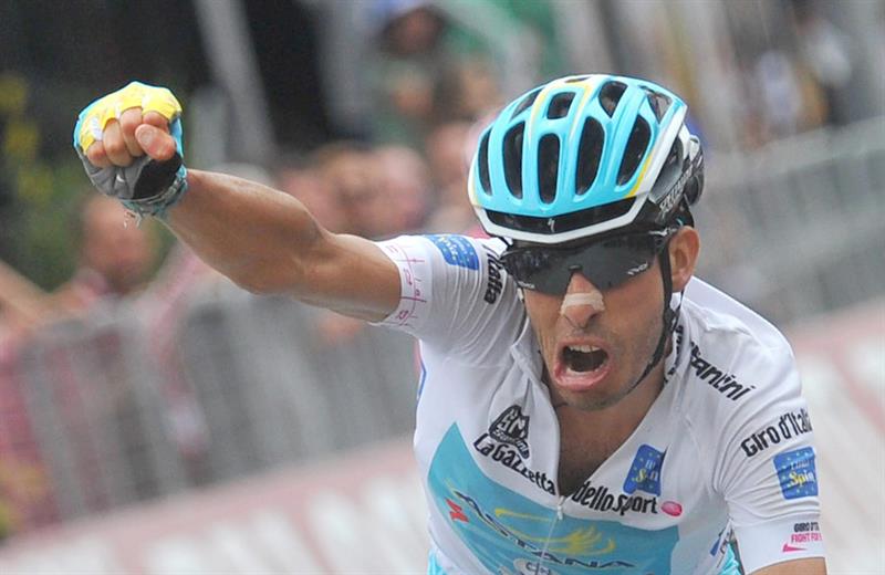 Fabio Aru le quitó el liderato a Contador en el Giro