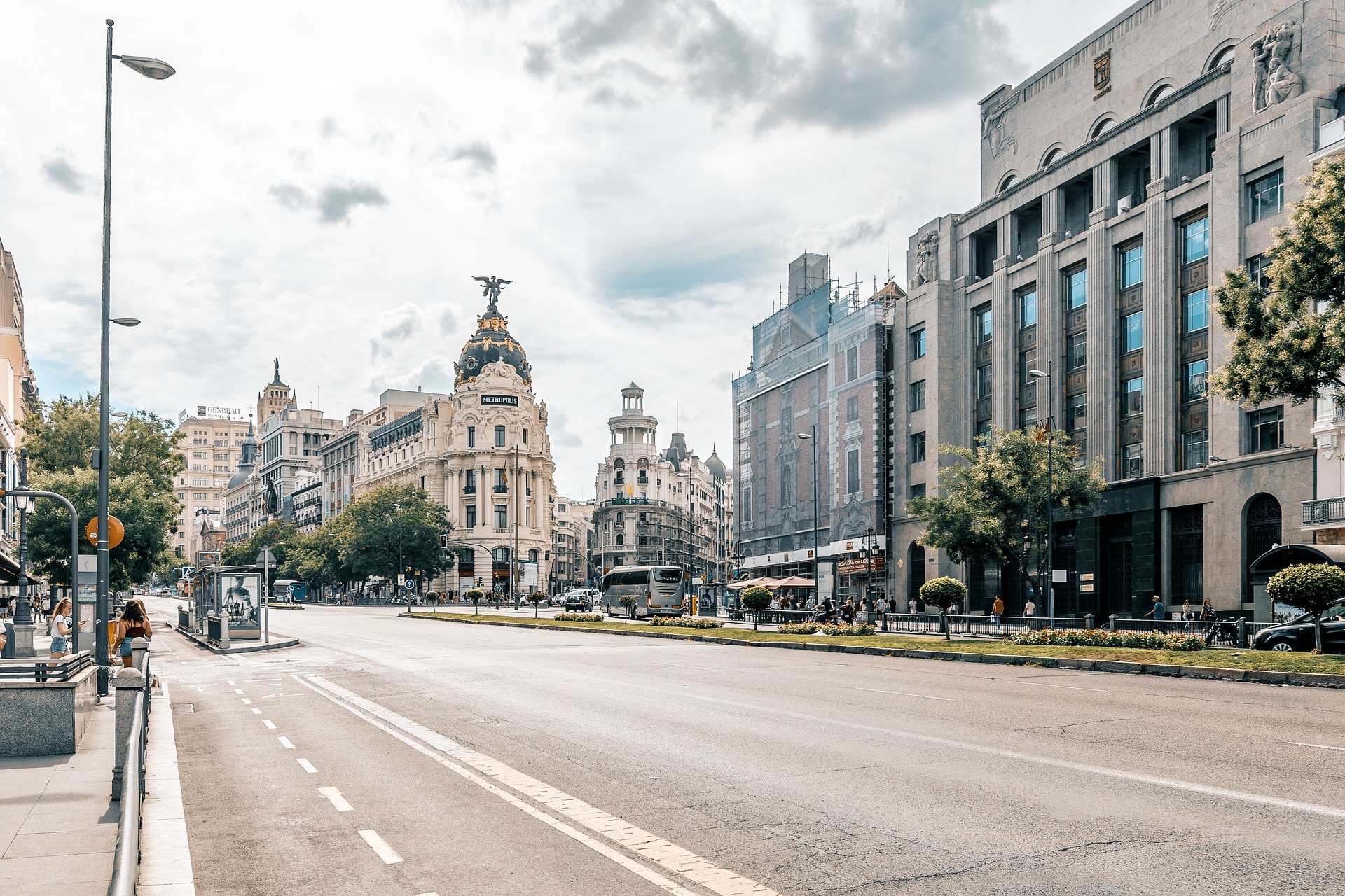 Alargue su estancia sin costo adicional en su tiquete y disfrute de todo lo que tiene Madrid.