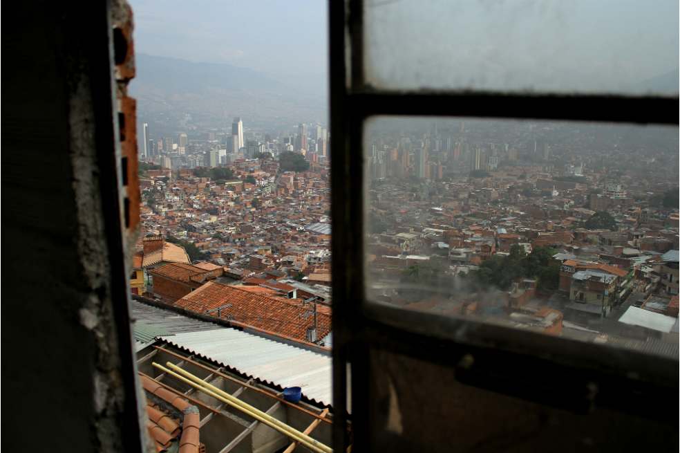 Operativo en Medellín deja más de 100 capturados