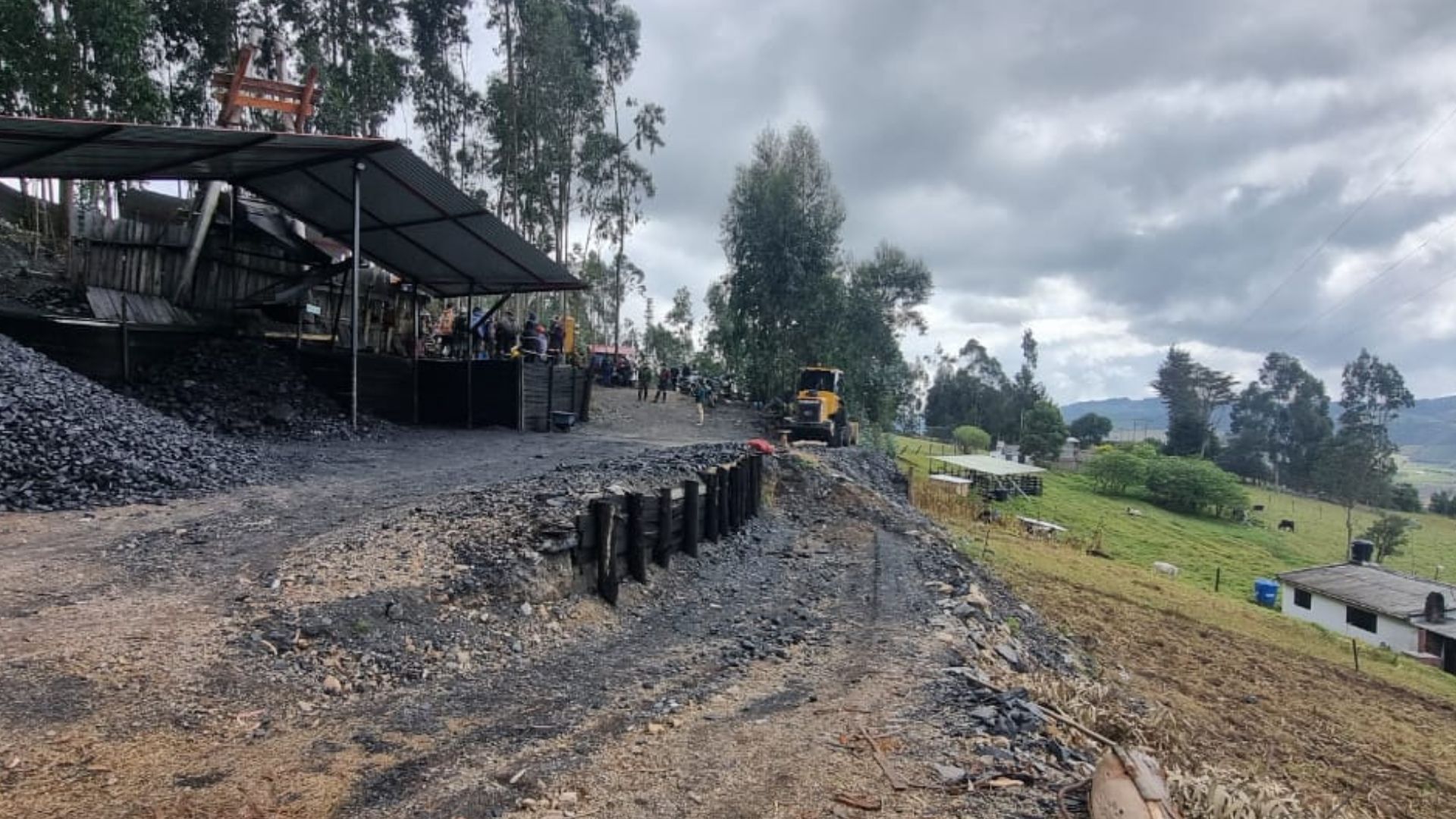 Suspenden explotación subterránea ilegal de carbón en Lenguazaque: tres capturados