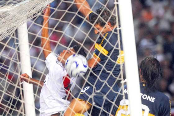 Tecnología en el fútbol funciona y los árbitros están satisfechos: FIFA