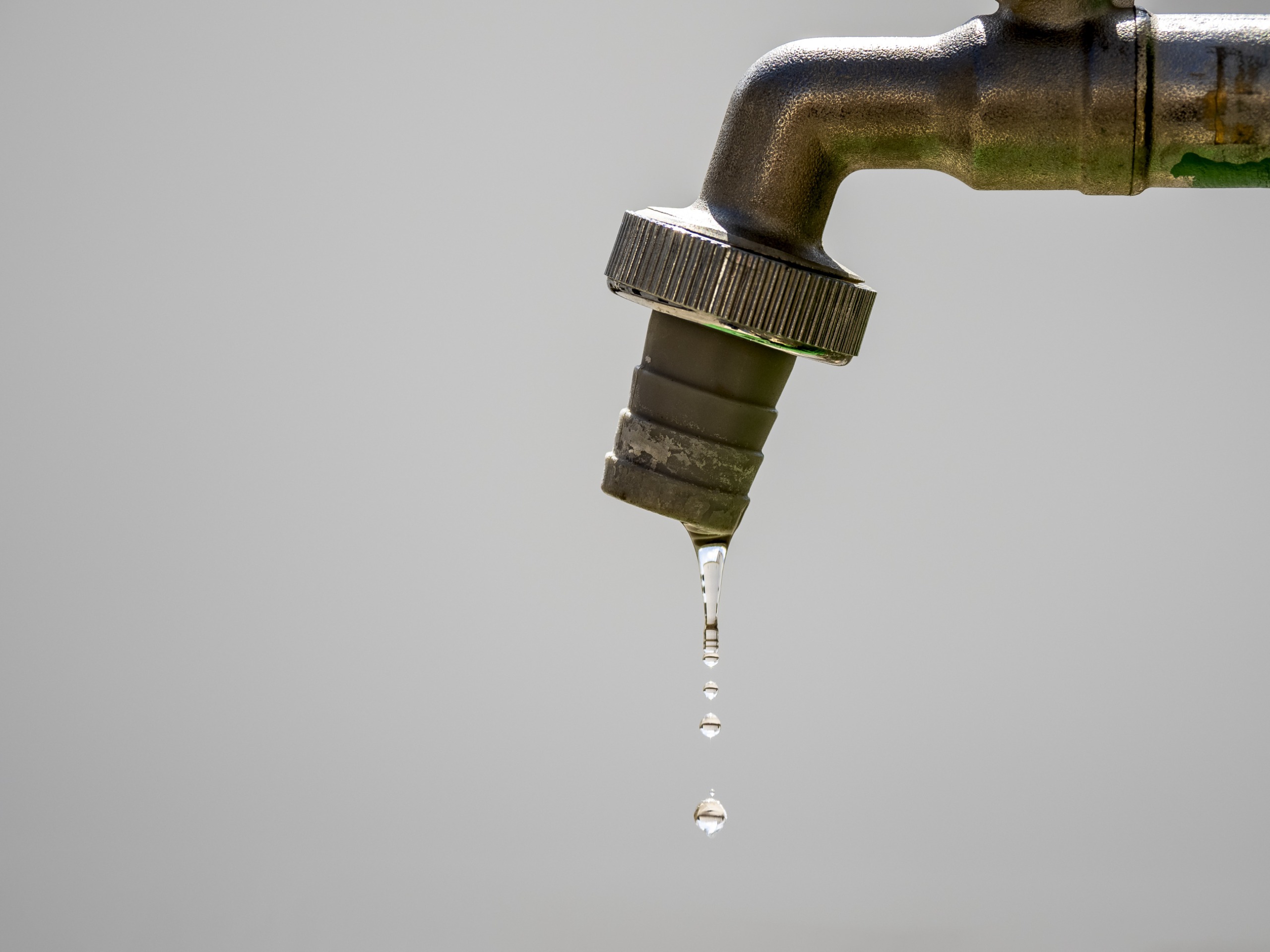 Distancia y límites no son excusa para no garantizar agua potable: Corte Constitucional