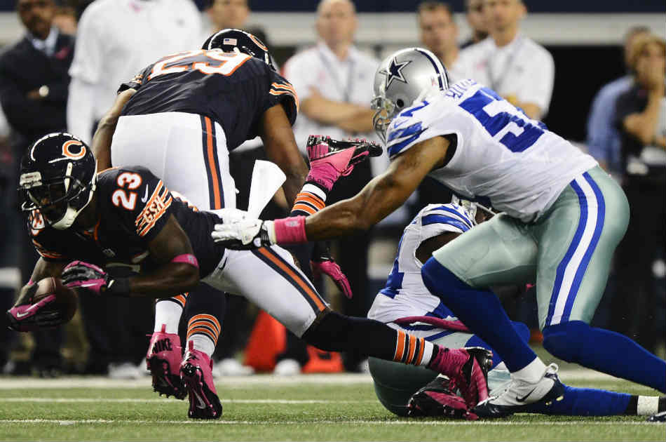 Autoridades arrestaron a jugador de la NFL por posesión de armas