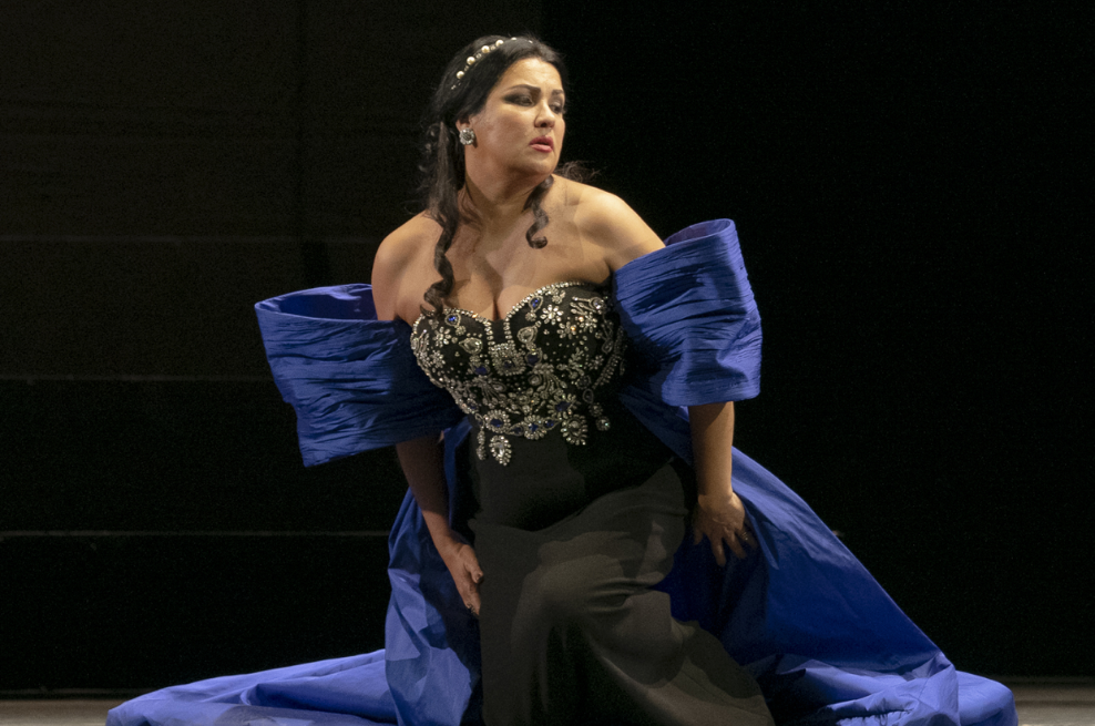 Organizaciones piden cancelar las actuaciones de Anna Netrebko por cercanía con Putin