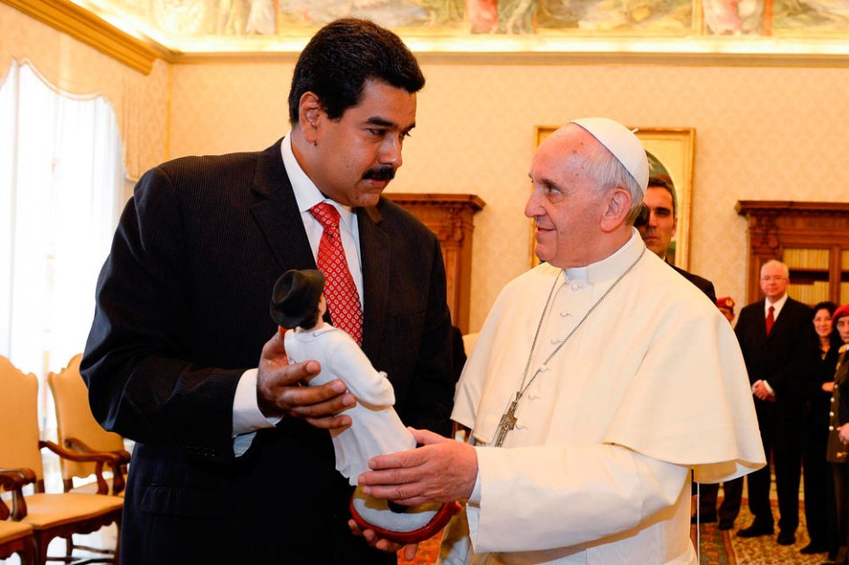 Maduro dice que el sumo pontífice le confesó que no quería ser papa