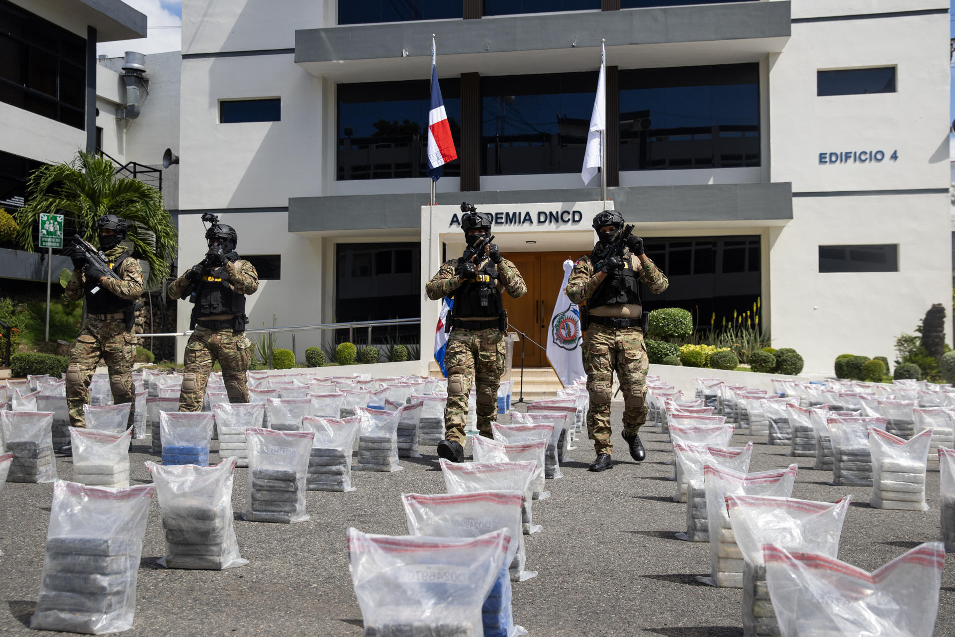 República Dominicana incauta 1,6 toneladas cocaína en operativo con EE. UU.