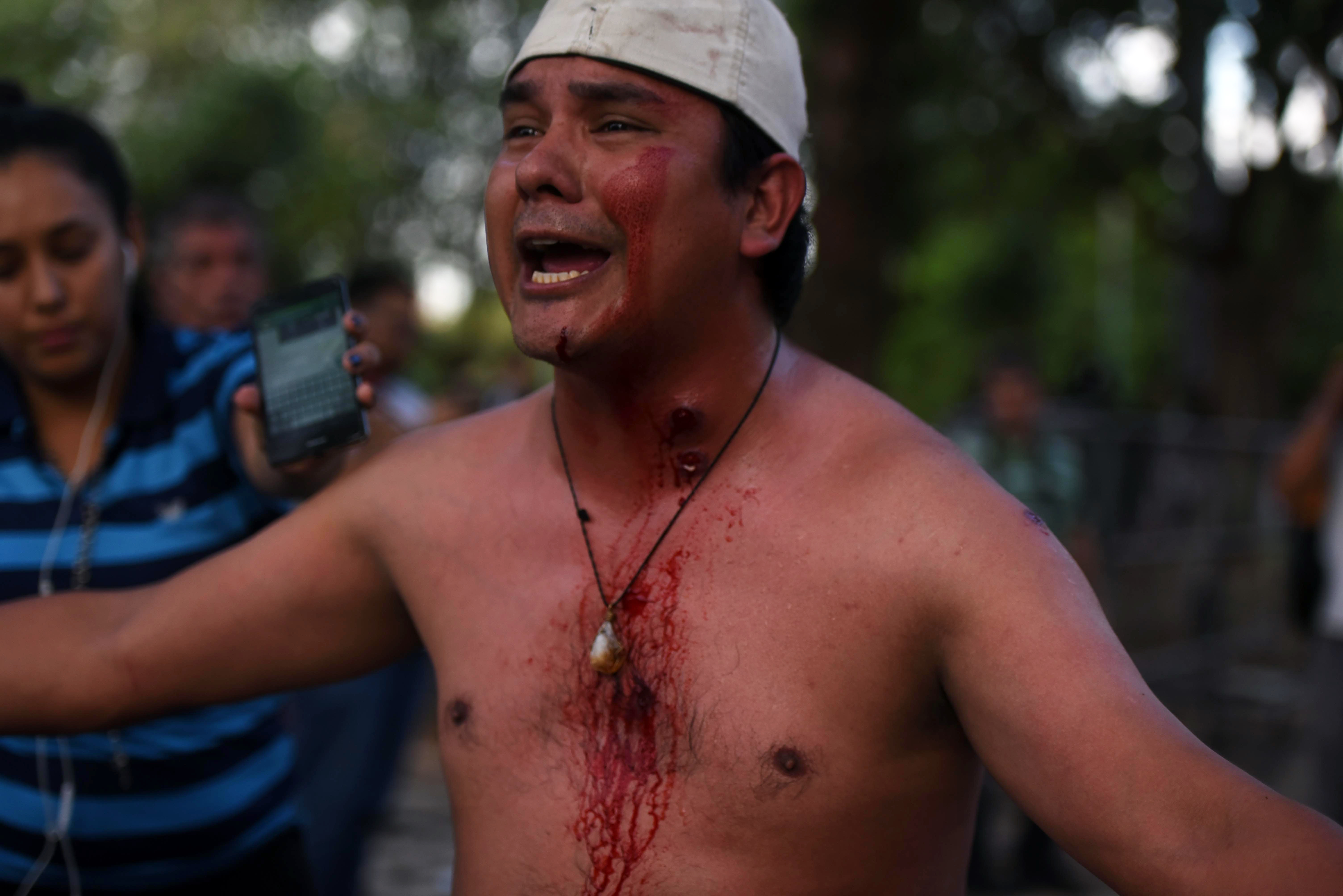Protestas en Paraguay por proyecto de ley que permite la reelección del presidente Cartes