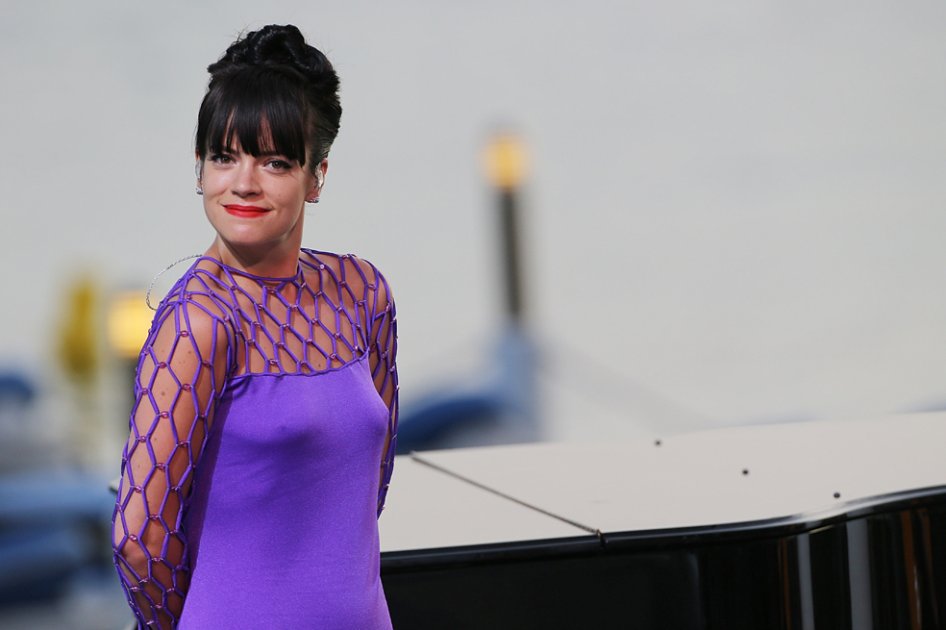 Mánager despide a cantante Lily Allen