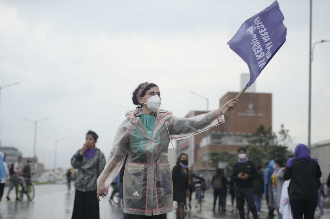 Paro Nacional en Bogotá: las mujeres se unen en un grito por los derechos de los hijos e hijas