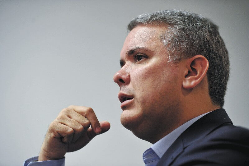 Duque dice que su gobierno ha enviado más de $4 billones a regiones