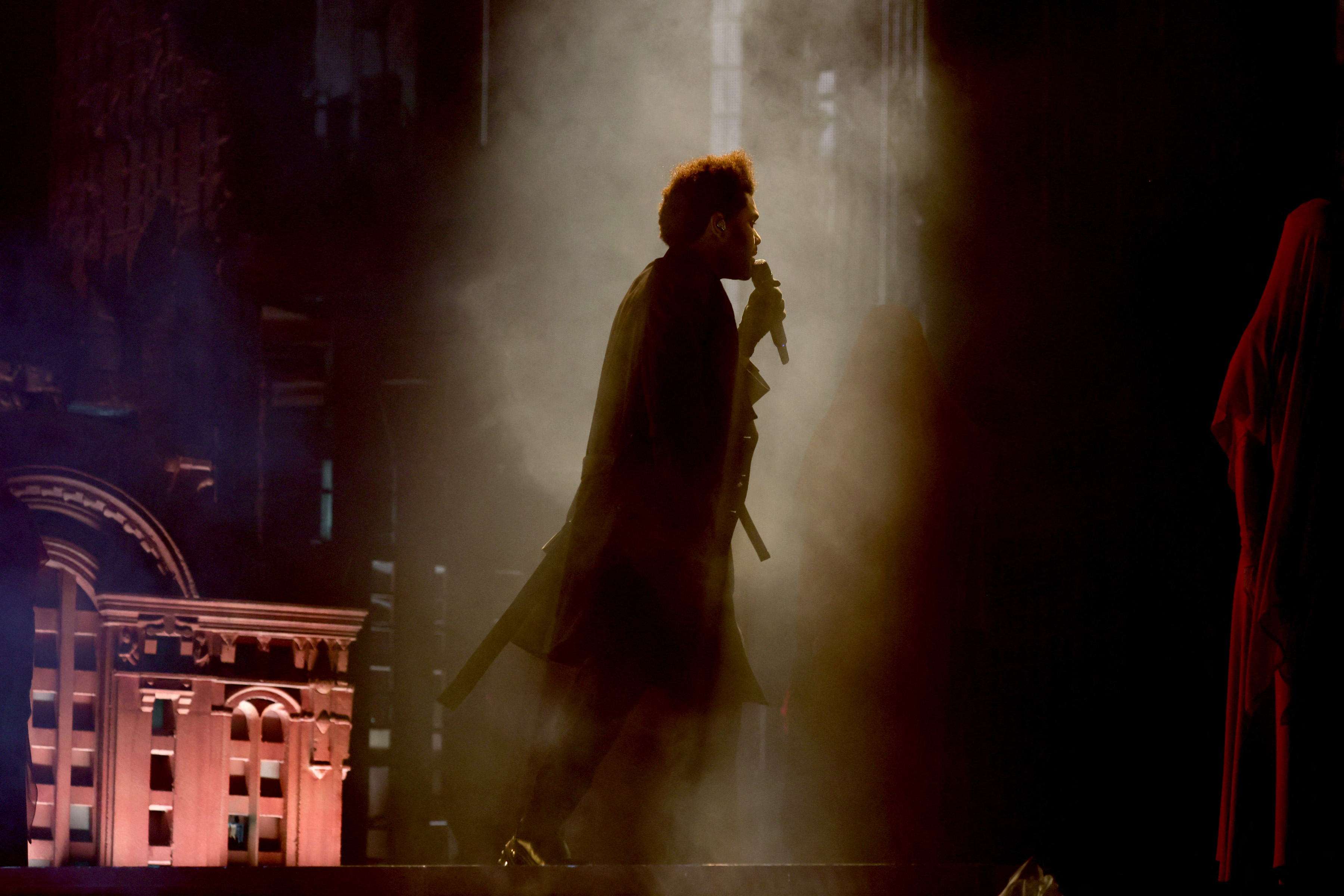 ¿Por qué The Weeknd canceló su concierto en California?