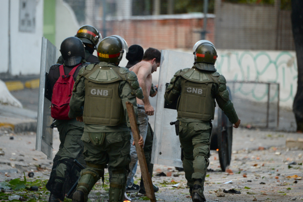 Dos muertos y 50 detenidos, balance de las primeras 24 horas de huelga en Venezuela