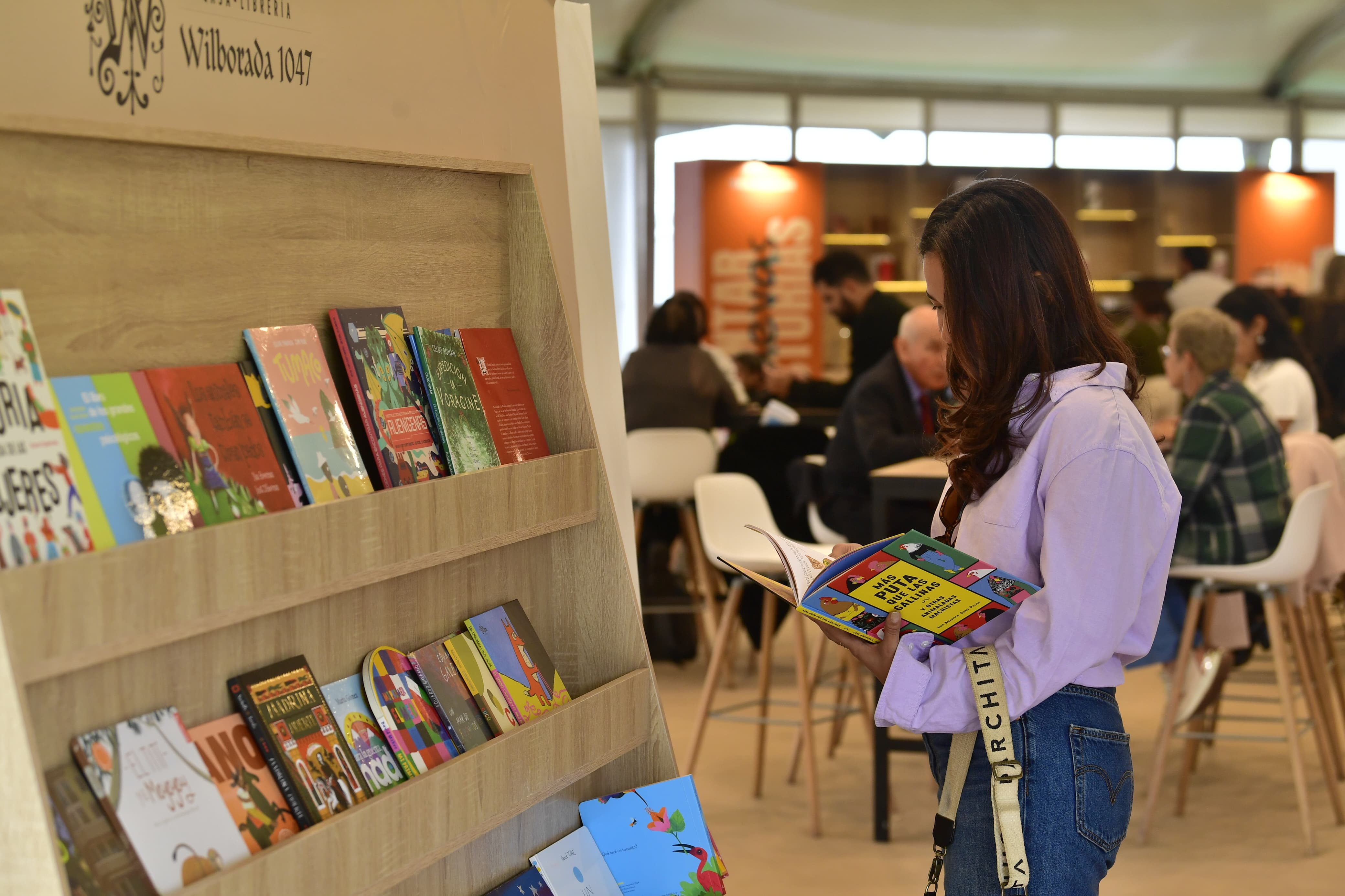 Con el lema "Vernos de cerca", el Festival Gabo reúne a periodistas, lectores y pensadores en un escenario que invita a al intercambio de ideas para imaginar futuros posibles.