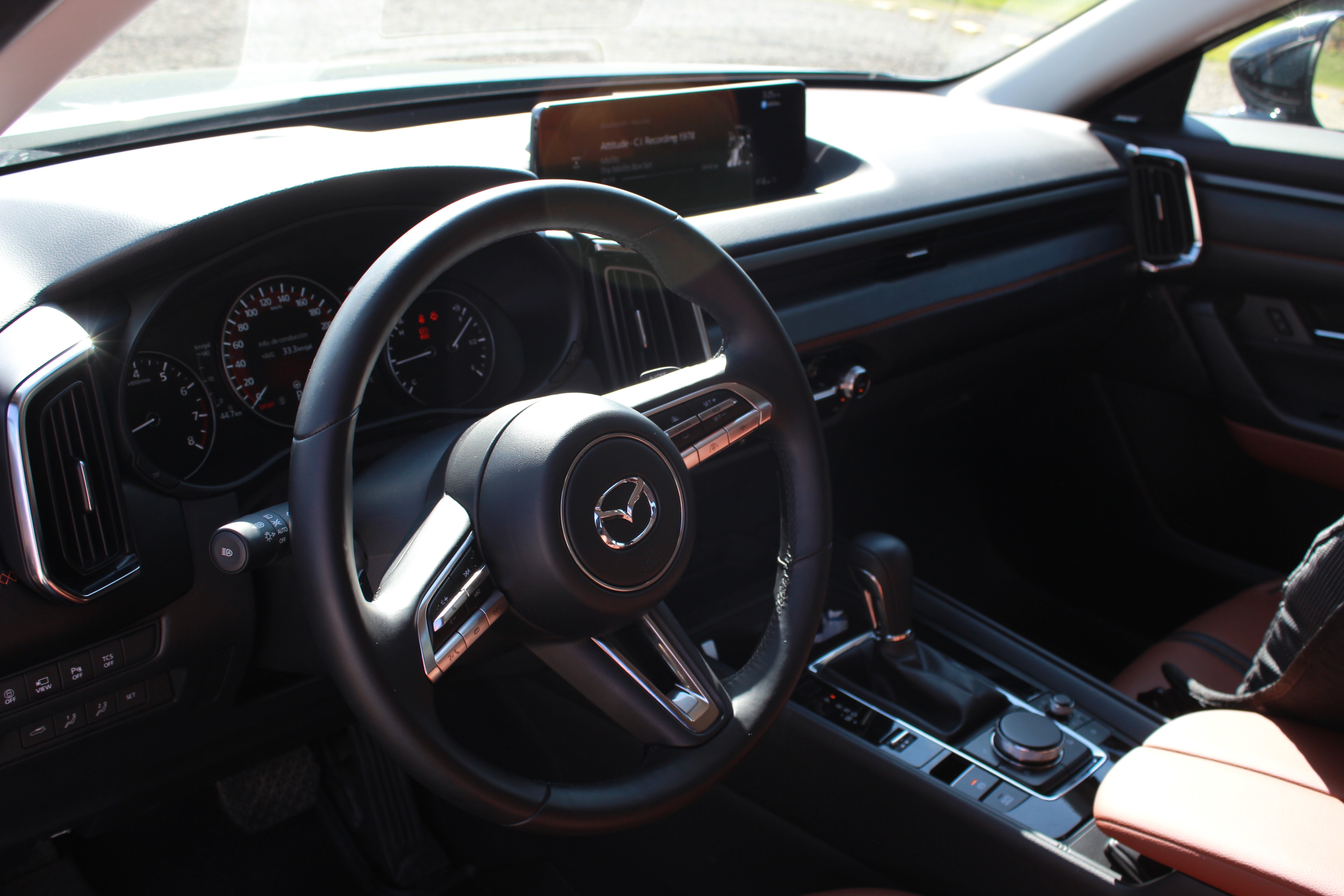 Nueva Mazda CX-50 en Colombia.