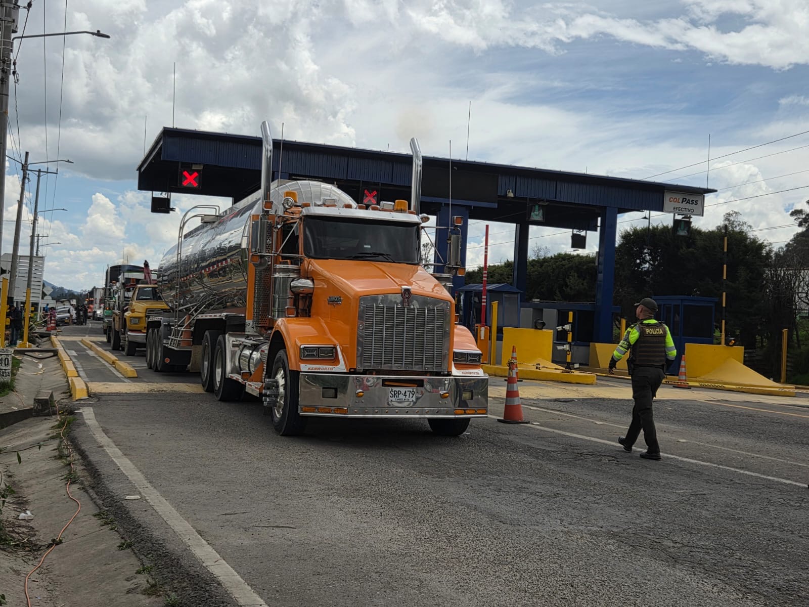Habilitan paso en un carril tras accidente en vía Zipaquirá–Ubaté