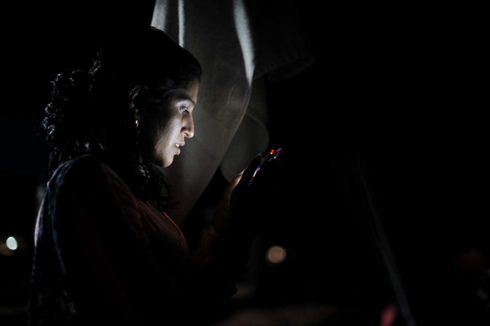 La importancia de cerrar la brecha digital de los excombatientes de la guerra