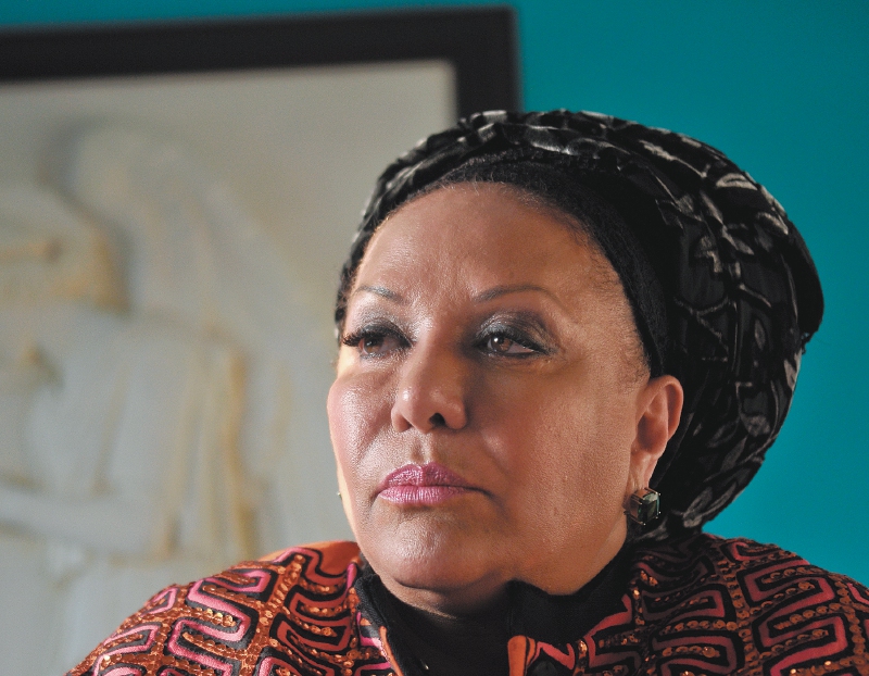 Piedad Córdoba denuncia persecución política y señala a la DEA