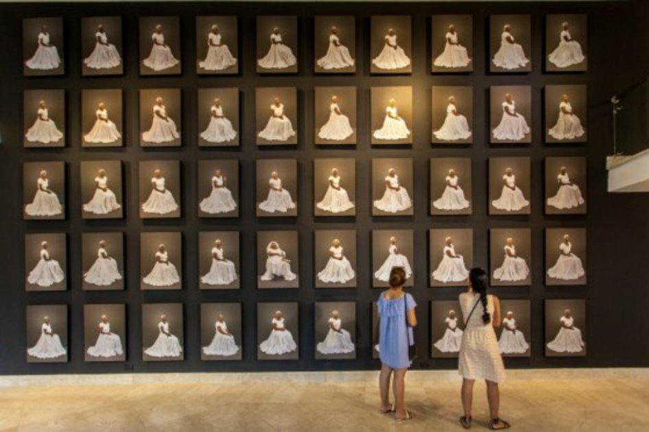 Cincuenta  fotografías hacen parte de la exposición de Ruby Rumié en la Galería NH, en Cartagena. / Cortesía