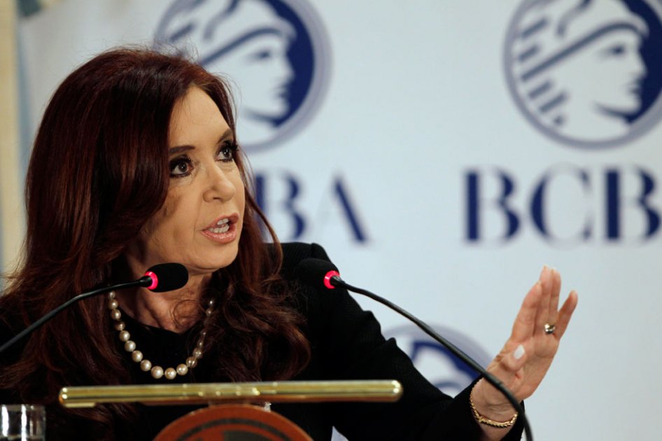 Cristina Fernández compara crisis europea con el «crack» argentino de 2001