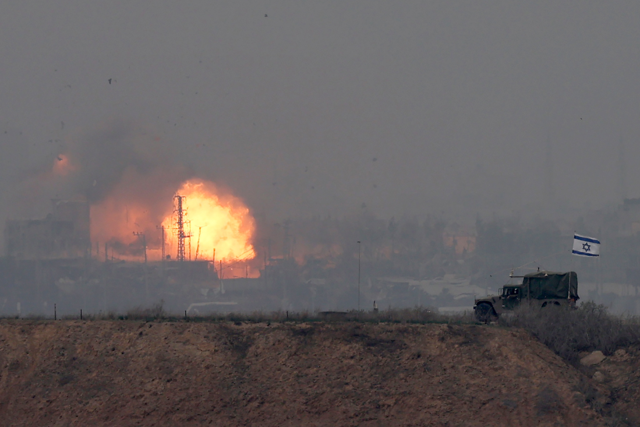 Israel arremete con su ofensiva en el sur Gaza con ataques  “casa por casa”