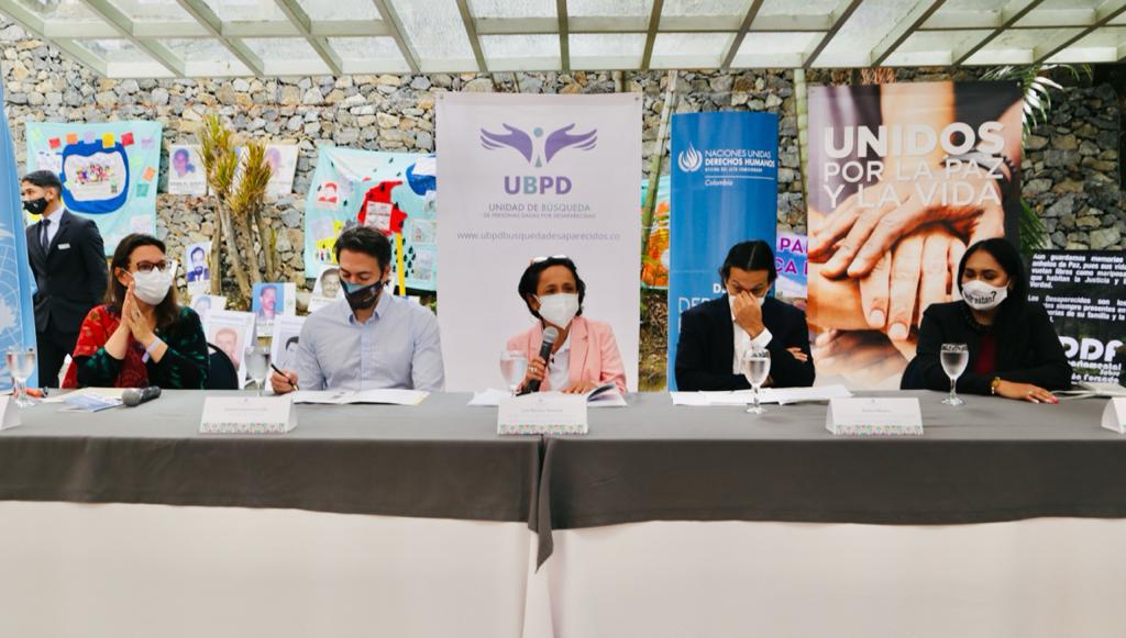 Firman pacto para la búsqueda de personas desaparecidas por el conflicto en Antioquia