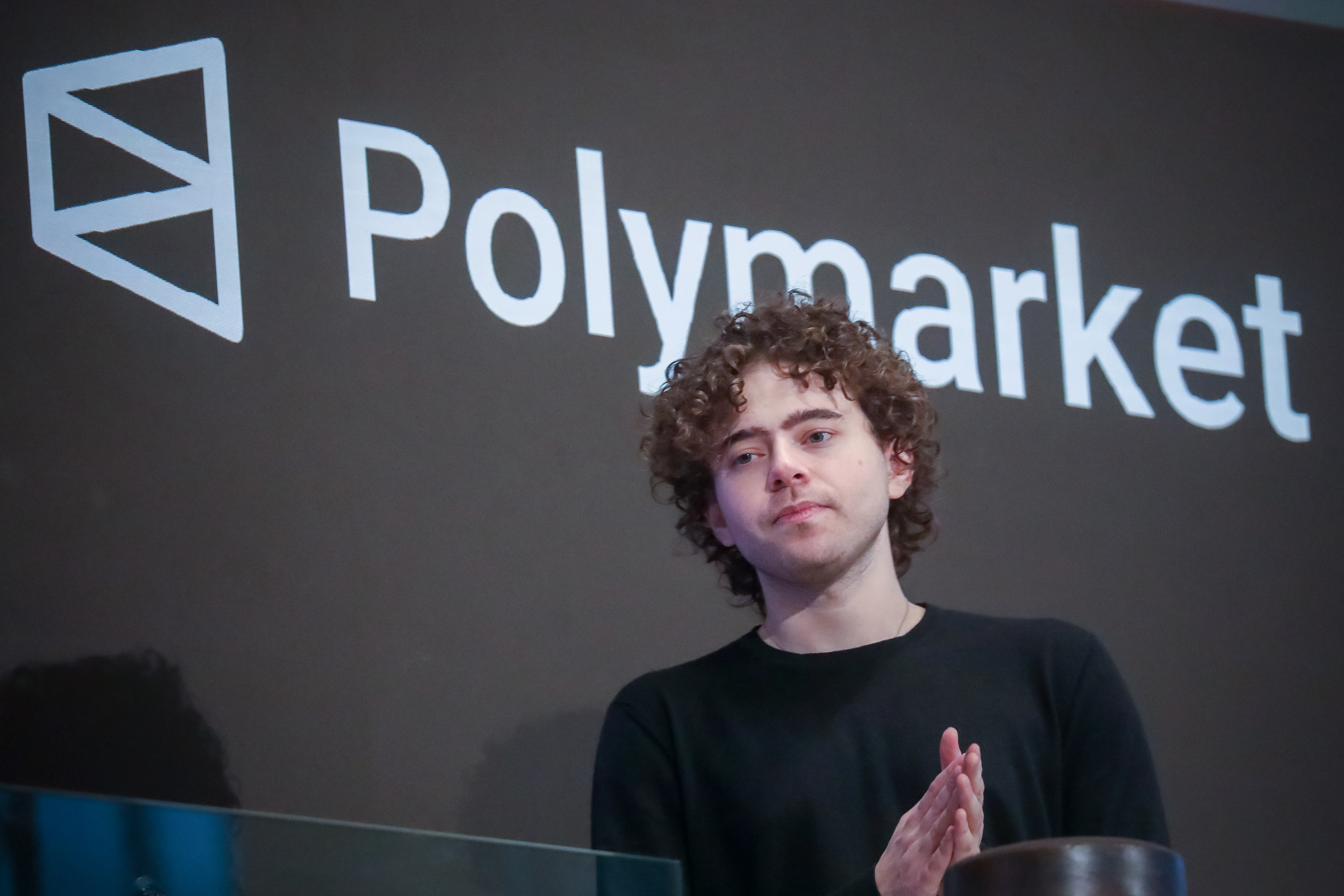 Nueve billeteras dominan las disputas de Polymarket y deciden miles de millones en apuestas