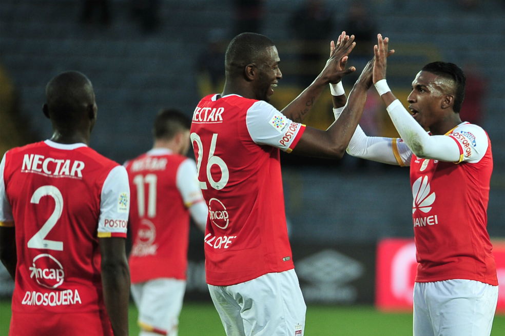 Con gol en propia puerta, Santa Fe venció a Júnior y se ratifica en los ocho