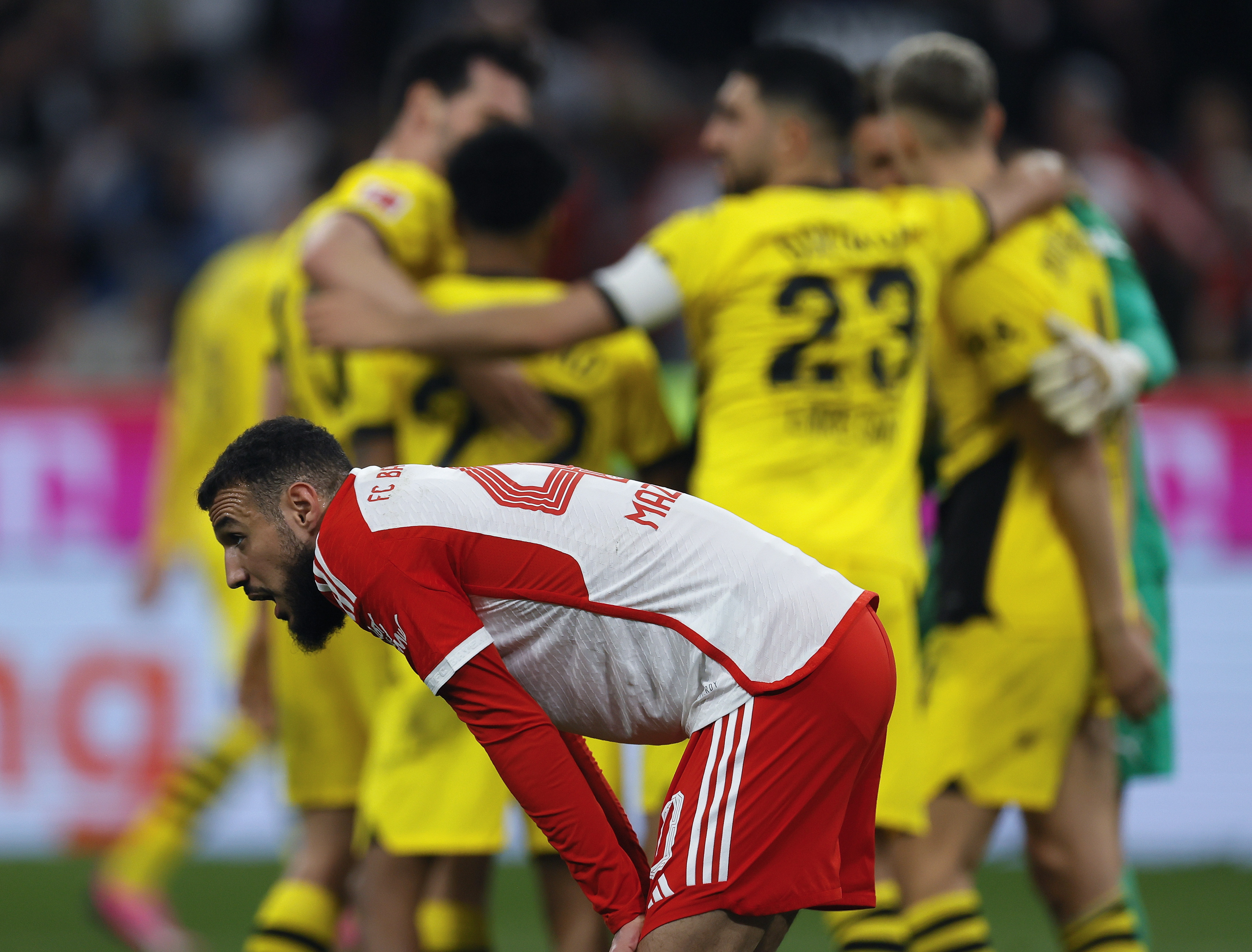 Dortmund le ganó al Bayern y Leverkusen se acerca al título de la Bundesliga