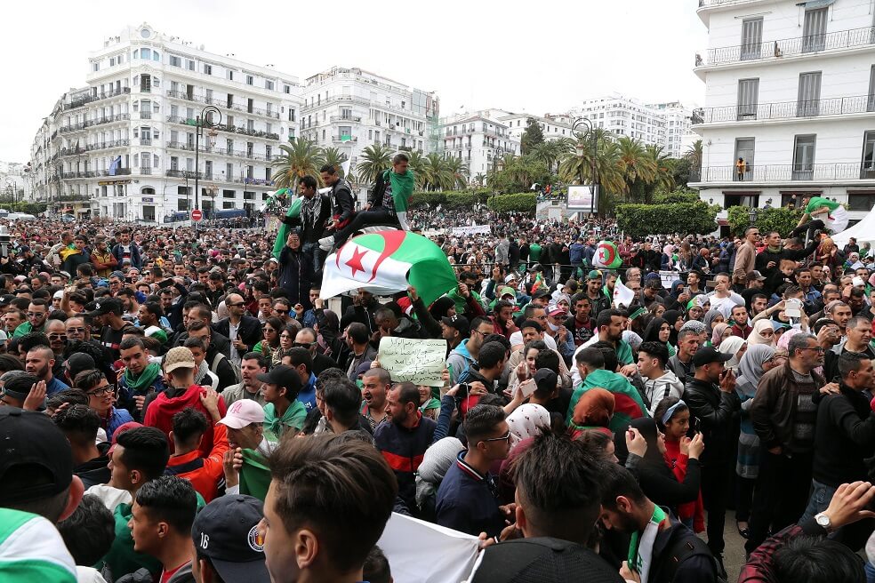 Tras masivas protestas, Argelia celebrará elecciones presidenciales el 4 de julio