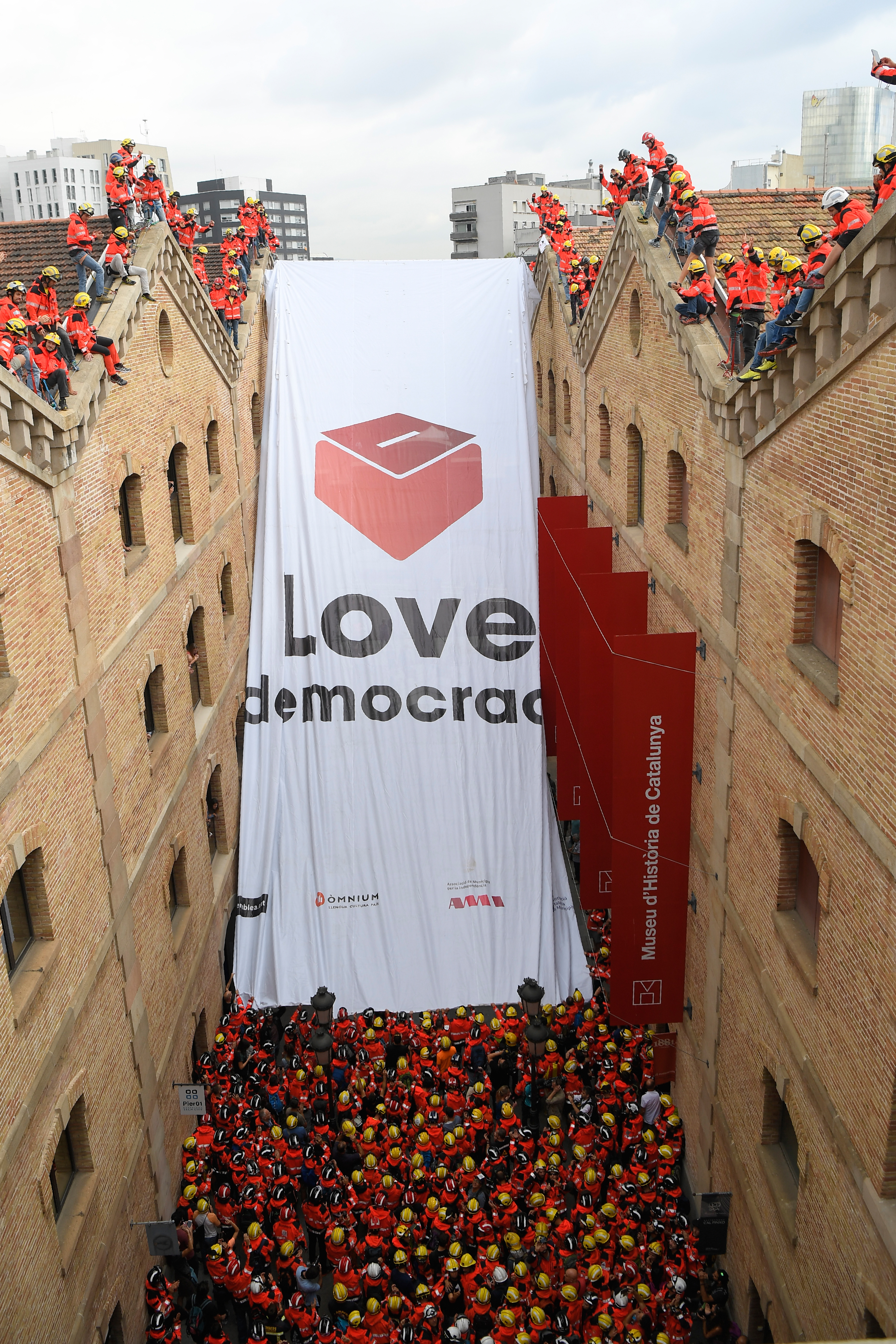 Sigue tenso el ambiente en España por el referendo de Cataluña