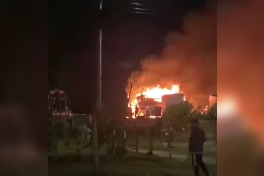 La noche del martes 17 de septiembre se reportó un incendio, al parecer provocado, en un parqueadero del barrio El Recreo de la localidad de Bosa. Los bomberos controlaron la emergencia y no se reportaron personas lesionadas.