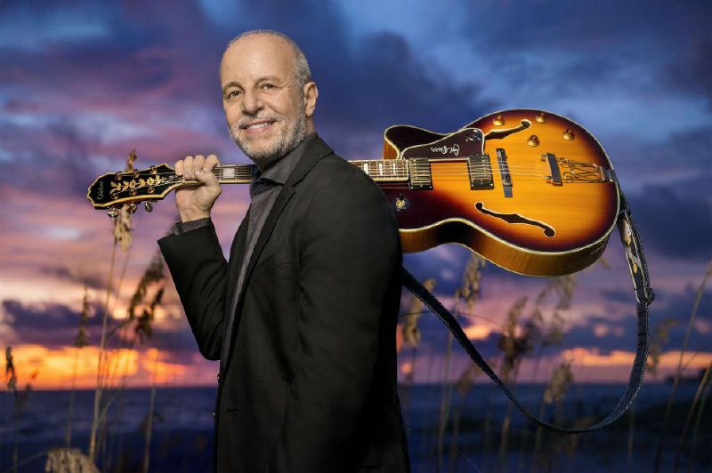 Alberto Plaza  vuelve a Colombia a celebrar 35 años de vida musical