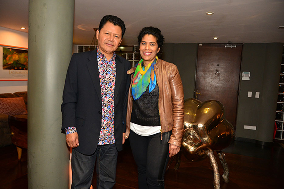 Boots ‘N Bags lanzó nueva línea diseñada por Carlos Jacanamijoy