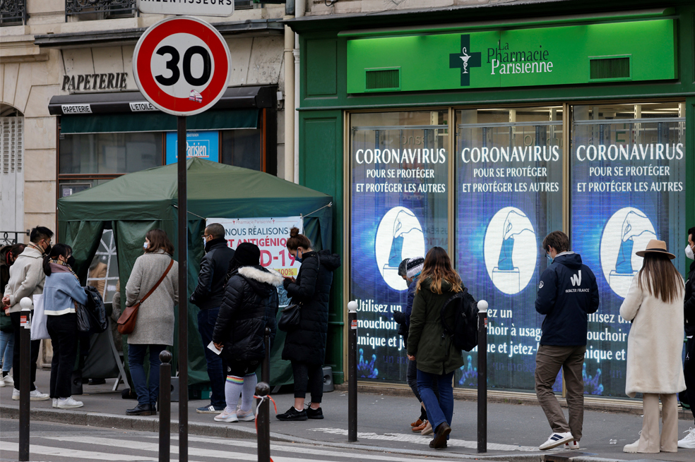 Nuevas medidas en Europa por propagación de la variante ómicron
