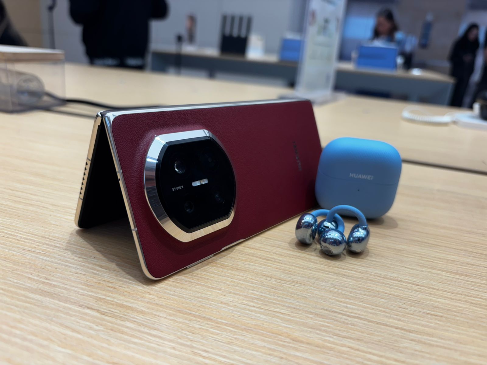 Huawei Mate X7 y FreeClip2.