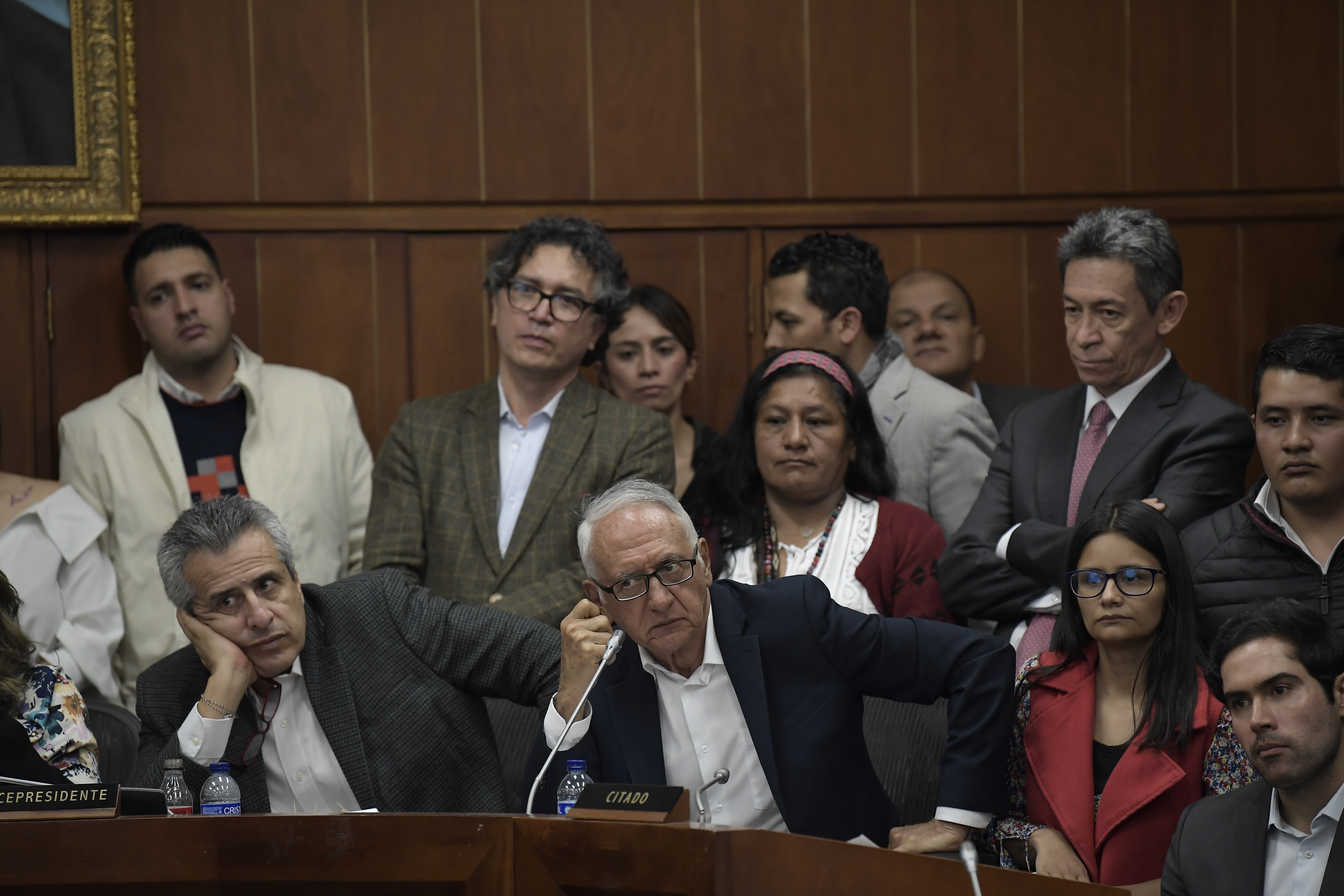 Nueva reforma a la salud con mensaje de urgencia despierta dudas en el Congreso