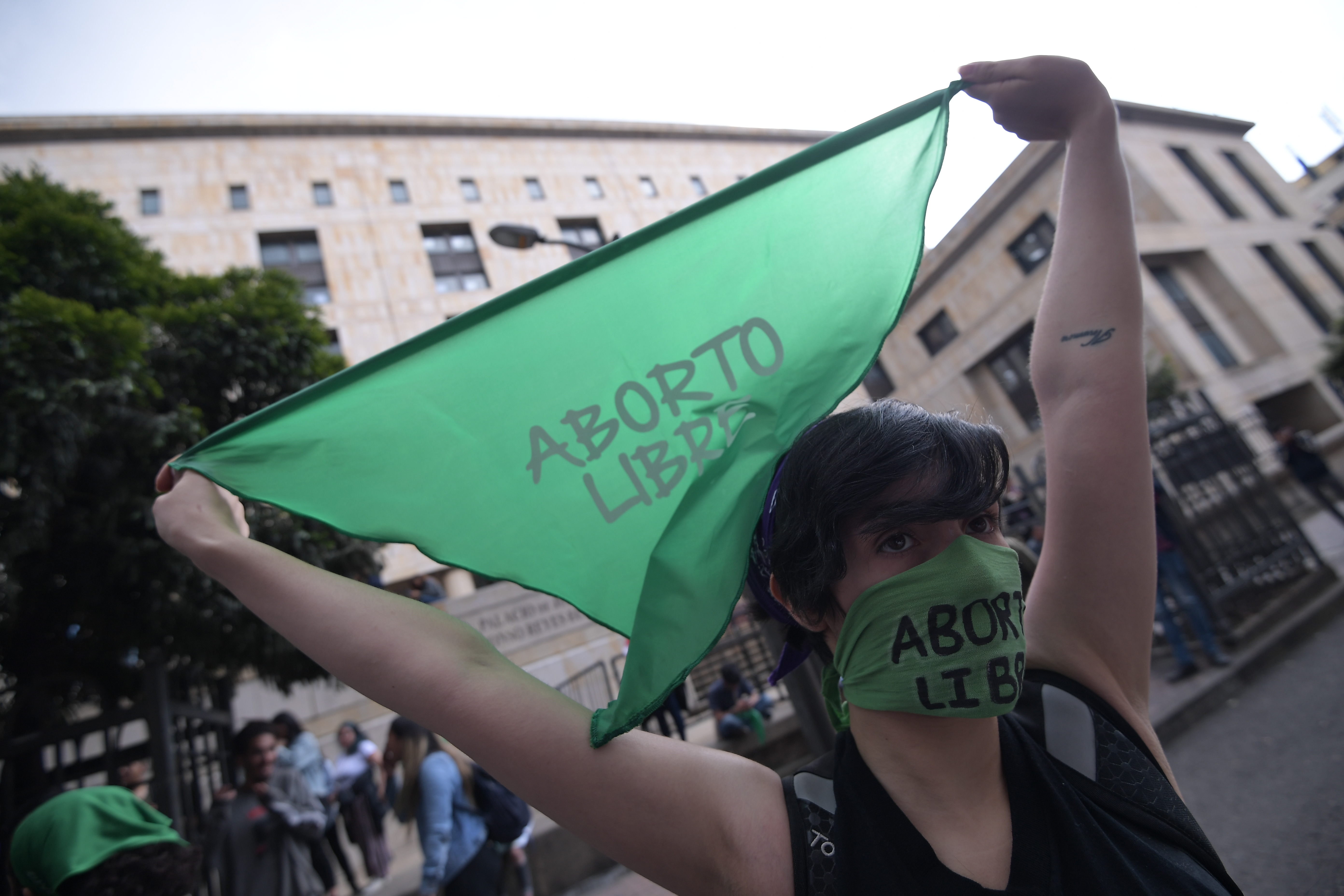 Demanda de aborto tiene a magistrados de la Corte Constitucional denunciados en el Congreso