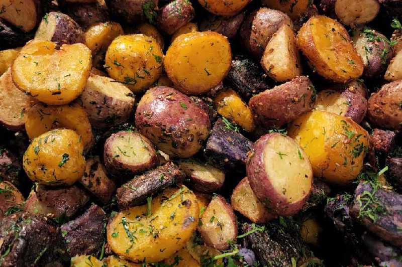 Receta para preparar un mix de papitas nativas asadas