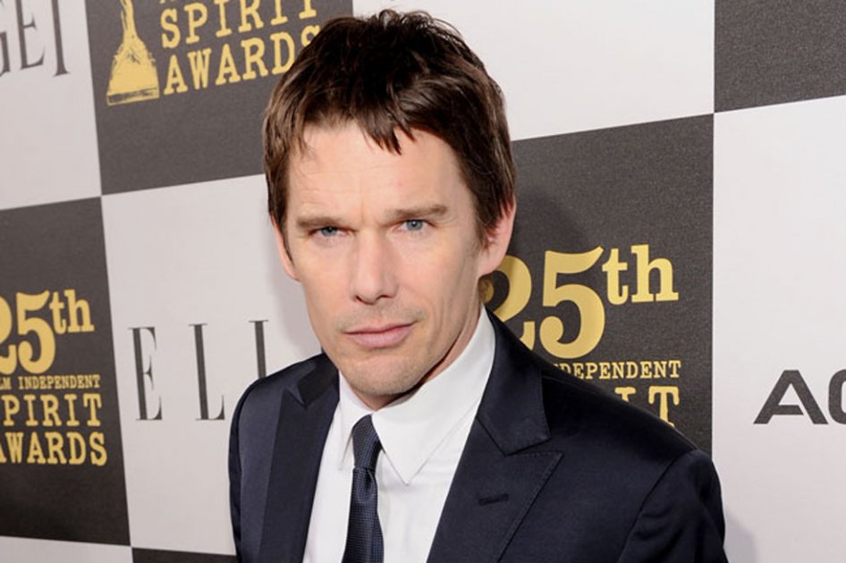 Ethan Hawke se avergüenza de ser famoso