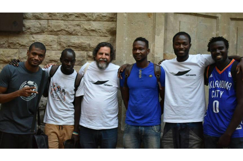Ropa legal hecha por ilegales: marca de los inmigrantes en Barcelona