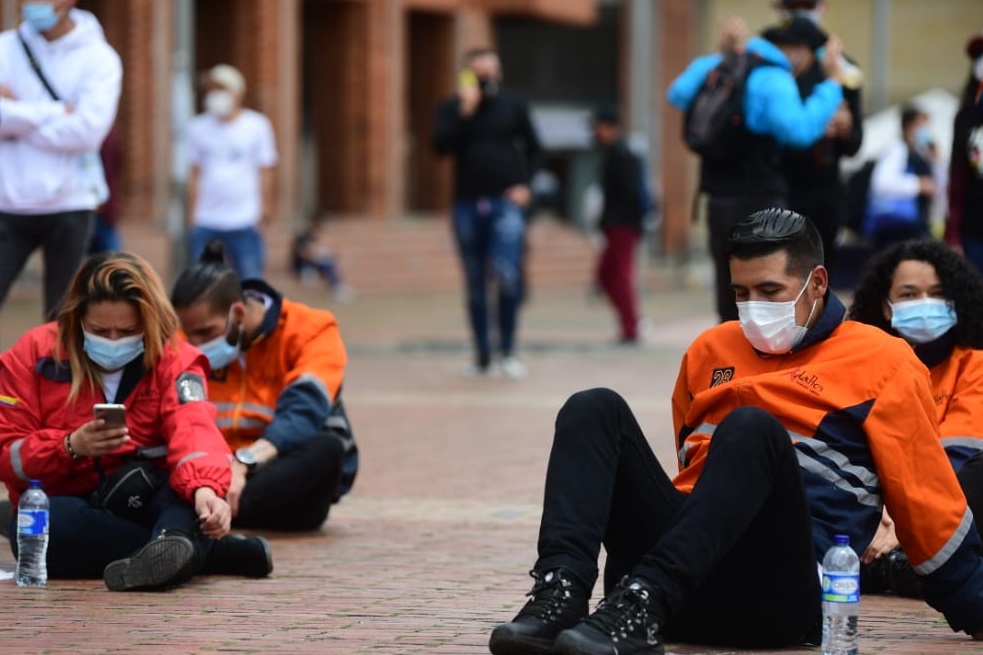 Asobares, la agremiación que convocó el plantón pide que haya alternancia en los días de confinamiento para que no sean solo los fines de semana.