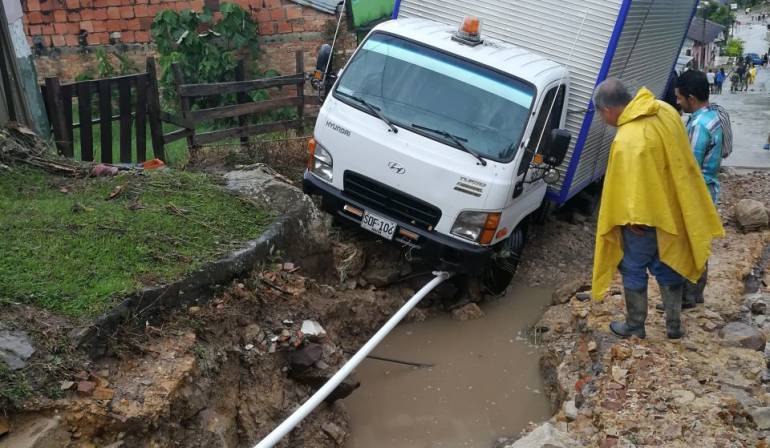 Emergencia por desbordamiento de quebrada en Villarrica, Tolima