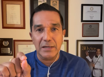 Checo Acosta denunció que lo suplantaron y estafaron desde su cuenta de WhatsApp