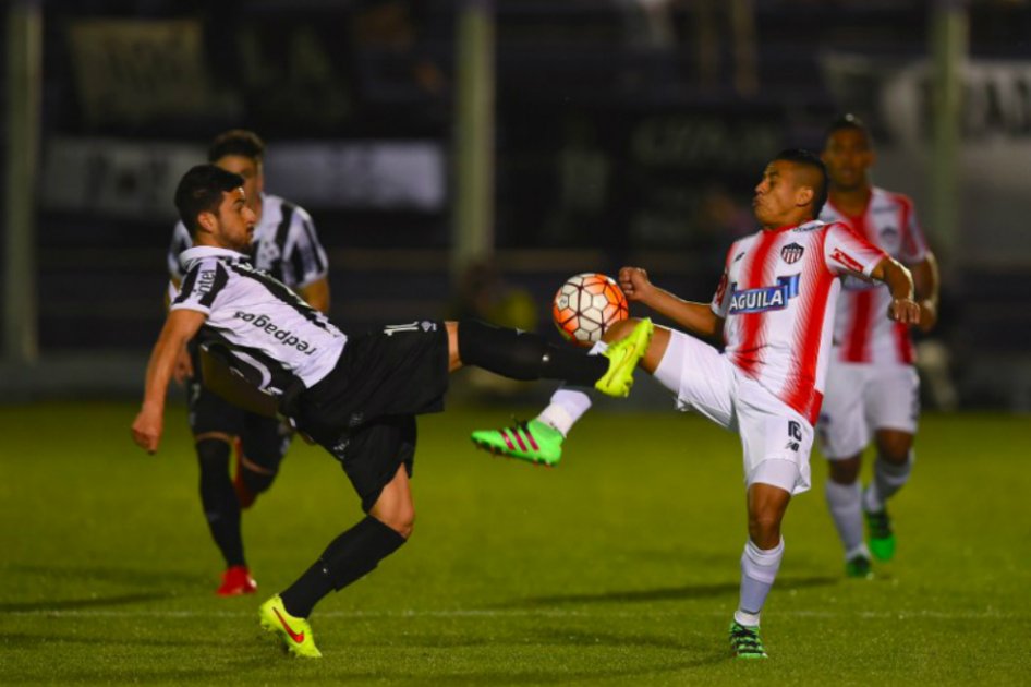 Júnior empató con Wanderers en el juego de ida de los octavos de la Copa Sudamericana