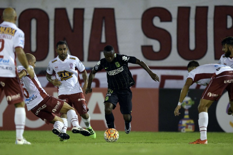 Conmebol dice que era imposible postergar el partido Huracán- Nacional